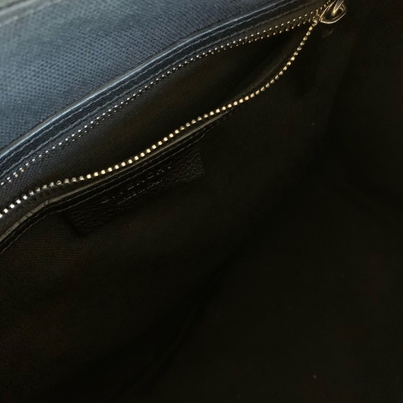 🔴SOLD🔴Givenchy Antigona Medium - Picture 5 of 6